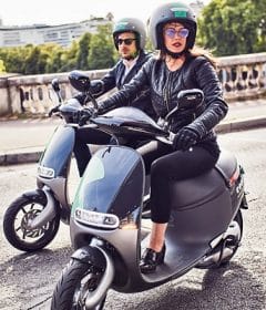 Quel document pour assurer un scooter 50cc